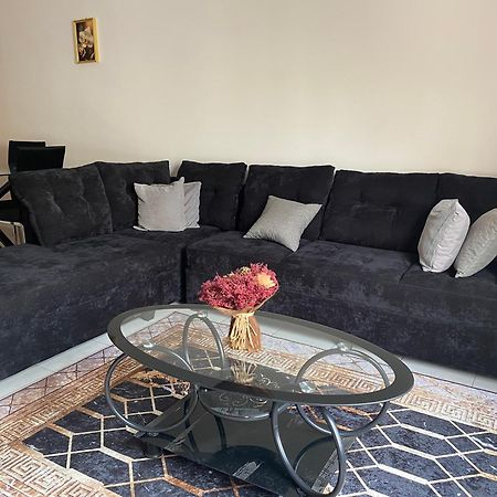 Apartamento T2 Equipado E Aconchegante. Прая Екстериор снимка