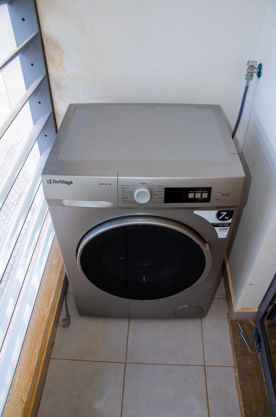 Apartamento T2 Equipado E Aconchegante. Прая Екстериор снимка