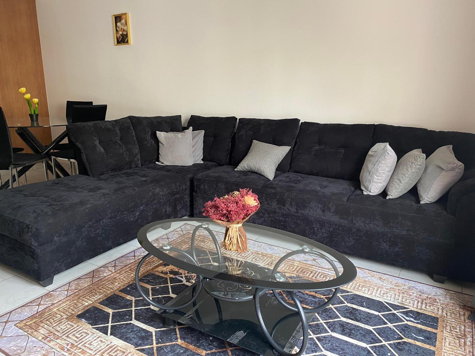 Apartamento T2 Equipado E Aconchegante. Прая Екстериор снимка