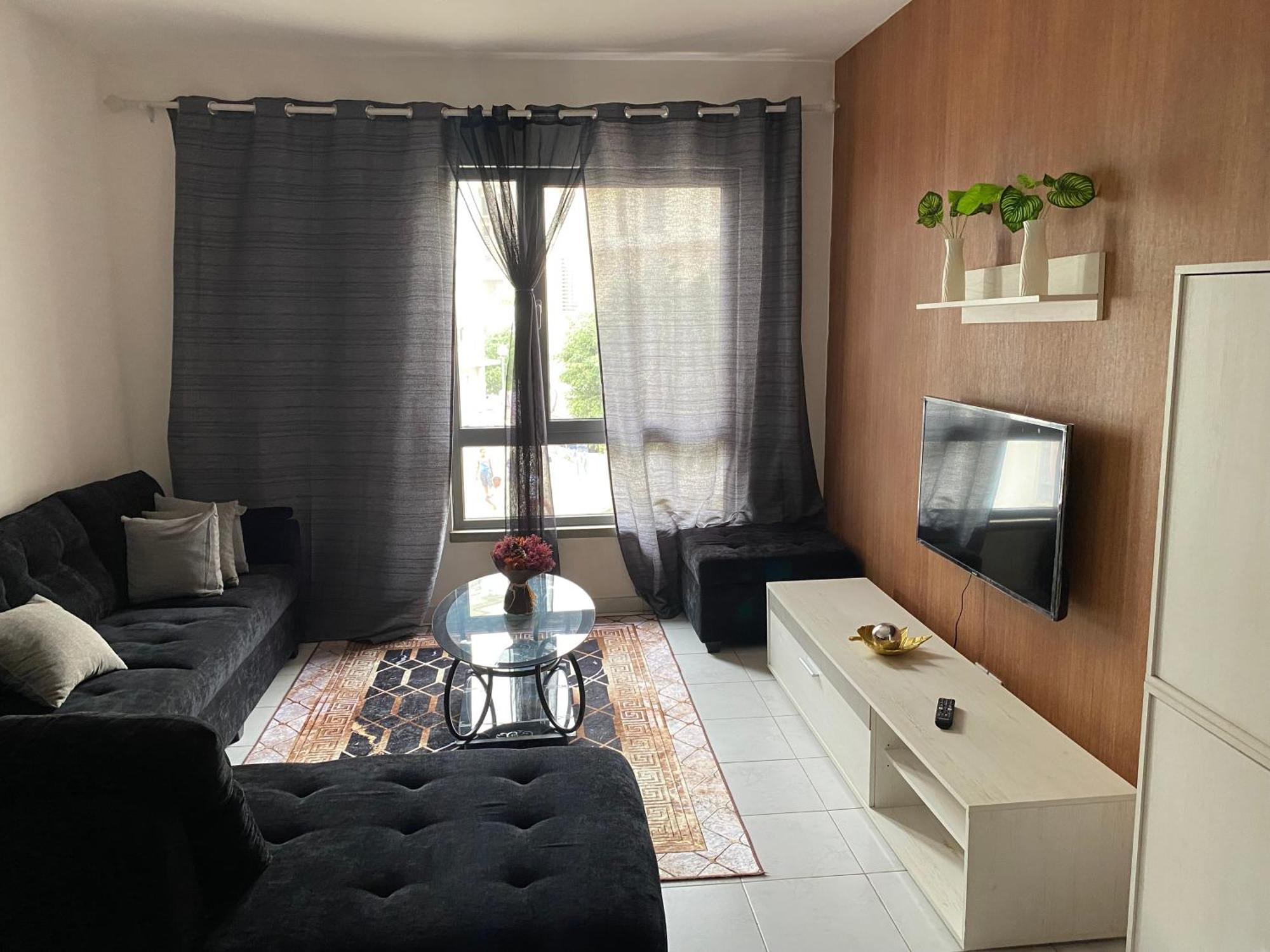 Apartamento T2 Equipado E Aconchegante. Прая Екстериор снимка