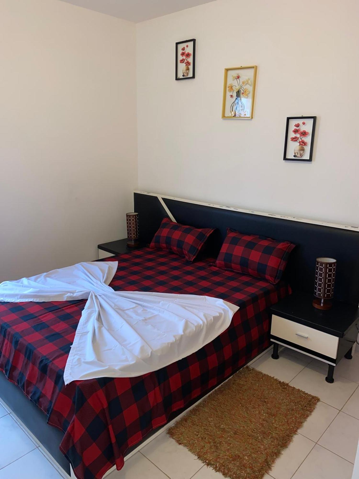 Apartamento T2 Equipado E Aconchegante. Прая Екстериор снимка