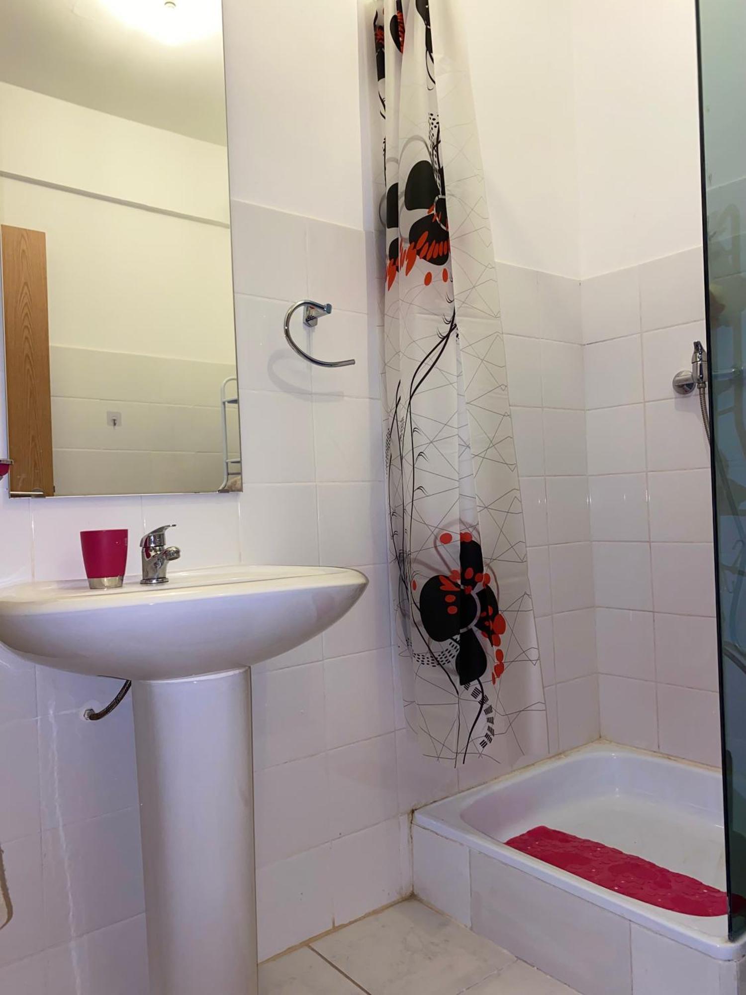 Apartamento T2 Equipado E Aconchegante. Прая Екстериор снимка